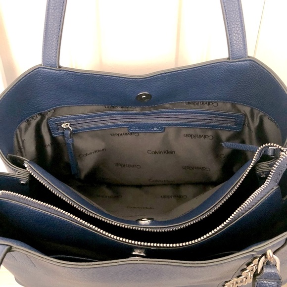CALVIN KLEIN Adeline Tote EUC - Picture 5 of 7